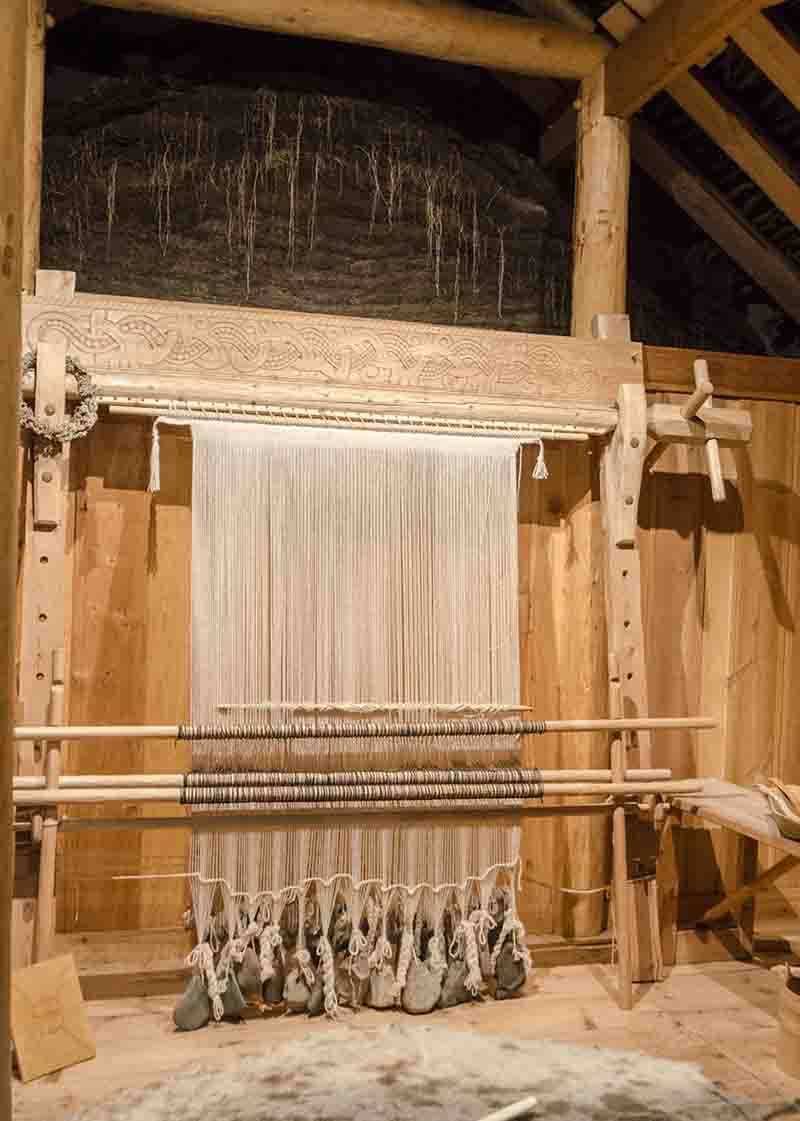 140 - Groenlandia - fiordo Tunulliarfik - Qassiarsuk - Brattahlid - replica de una casa vikinga